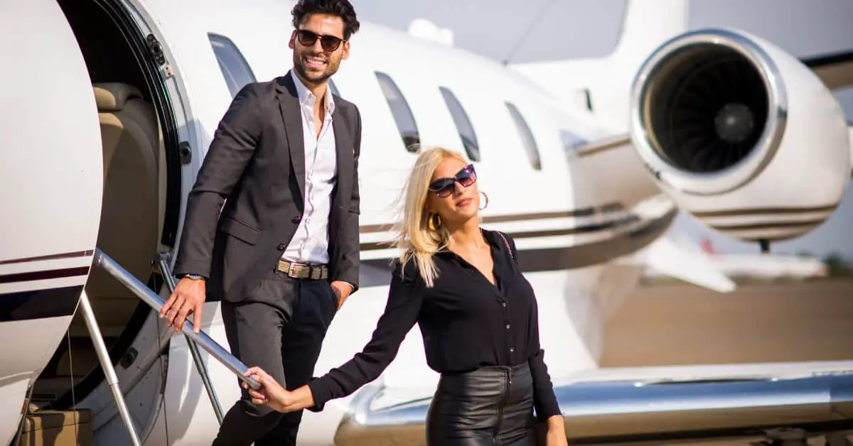 10 Top Habits of Wealthy People