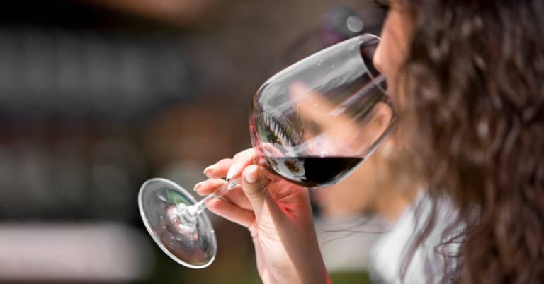 How To Drink Wine: A Beginner’s Guide to Tasting & Enjoying